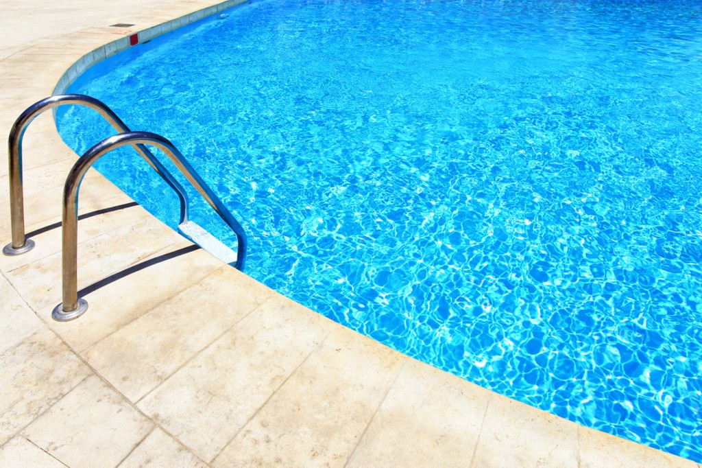30424-swimming-pool